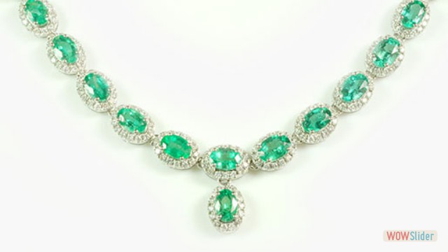 EMERALD AND DIAMOND NECKLACE