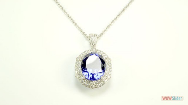 TANZANITE AND DIAMOND NECKLACE