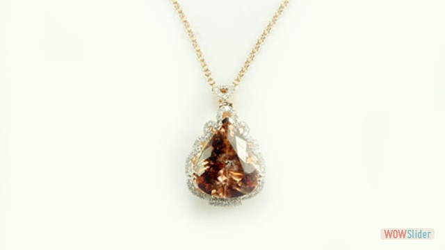 MORGANITE AND DIAMOND NECKLACE