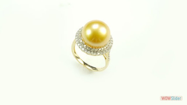 PEARL AND DIAMOND RING