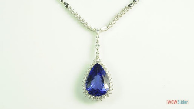 TANZANITE AND DIAMOND NECKLACE
